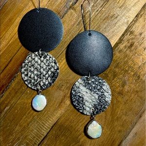 Handmade Snakeskin Italian Leather Drop earrings NWT